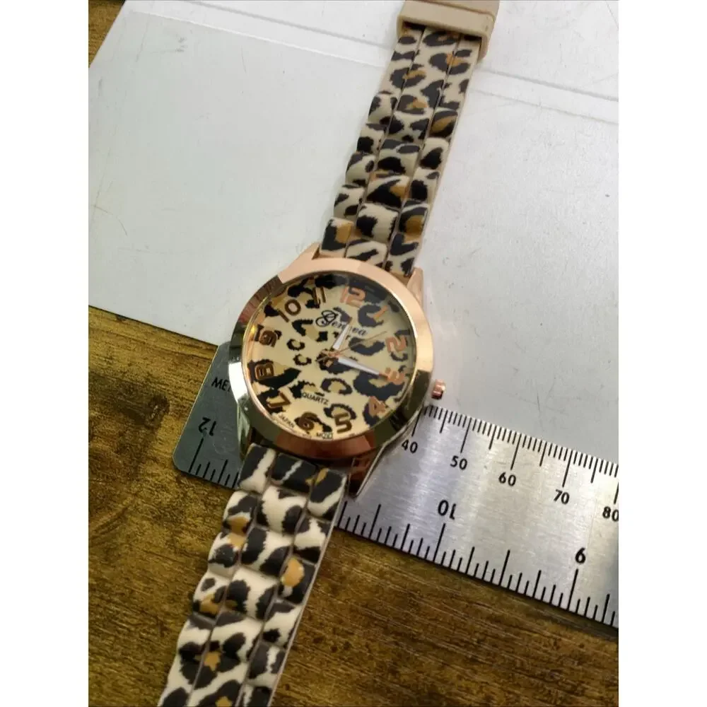 Geneva gold cheetah